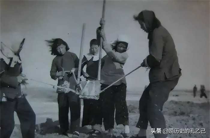 山东一女子效仿武则天称帝，设后宫，养男宠，后来咋样了