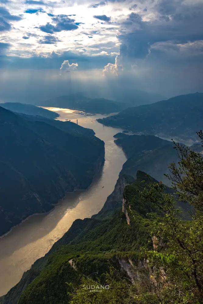 重庆奉节：因三峡大坝整体搬迁的县城，是一个被忽略的旅游胜地