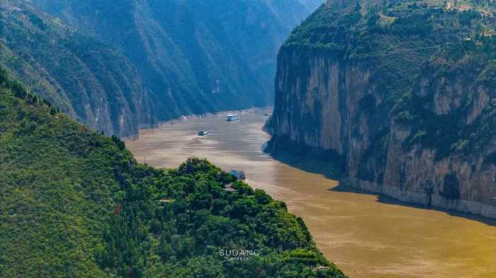 重庆奉节：因三峡大坝整体搬迁的县城，是一个被忽略的旅游胜地