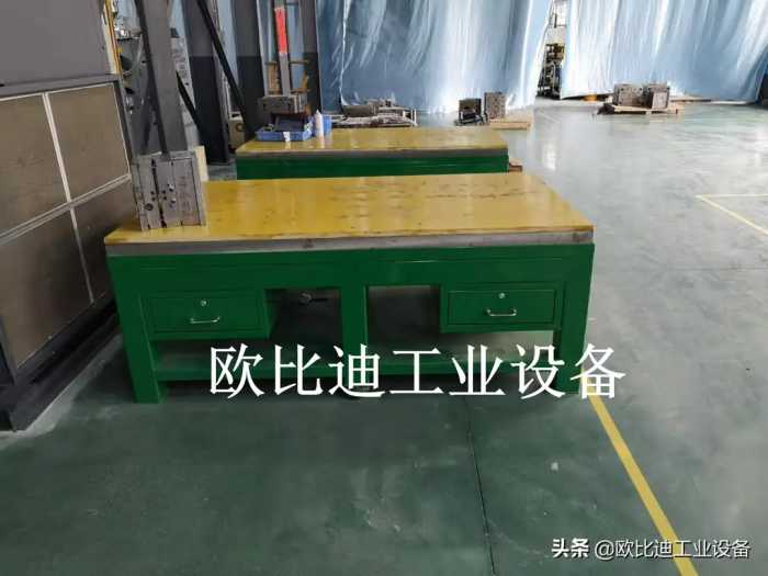 (复合，榉木，钢板，不锈钢)台面重型工作台