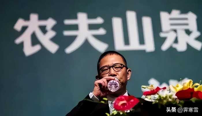 浙江官媒为农夫山泉发声，面对网友质问，官媒的回答直接干脆