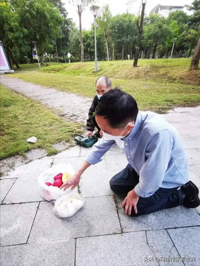 深圳大学一食堂阿姨跳楼身亡，生前留下三样东西，师生看后泪目