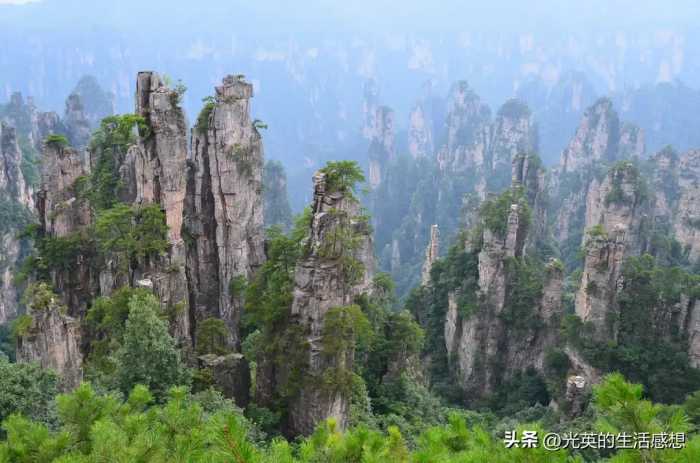 我喜欢旅游，但是有三个地方我一直没去，不管别人怎么说我都不动