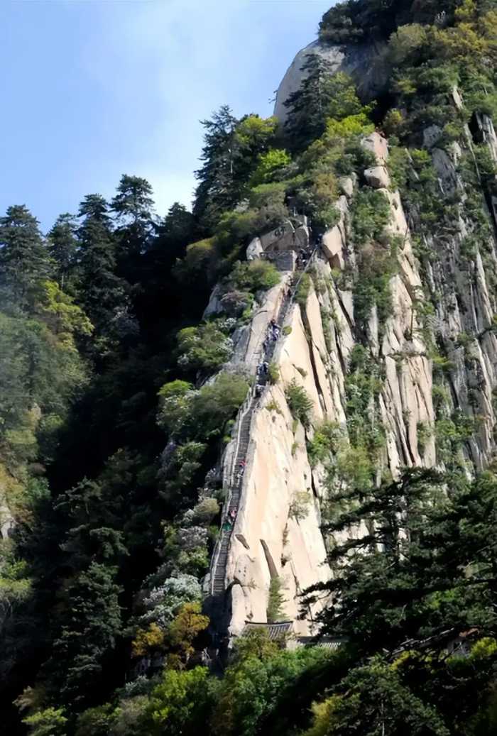 中国公认的最美10大名山，此生一定不要错过，你去过哪一座?