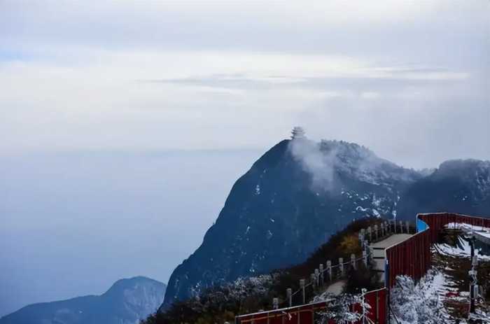 中国公认的最美10大名山，此生一定不要错过，你去过哪一座?