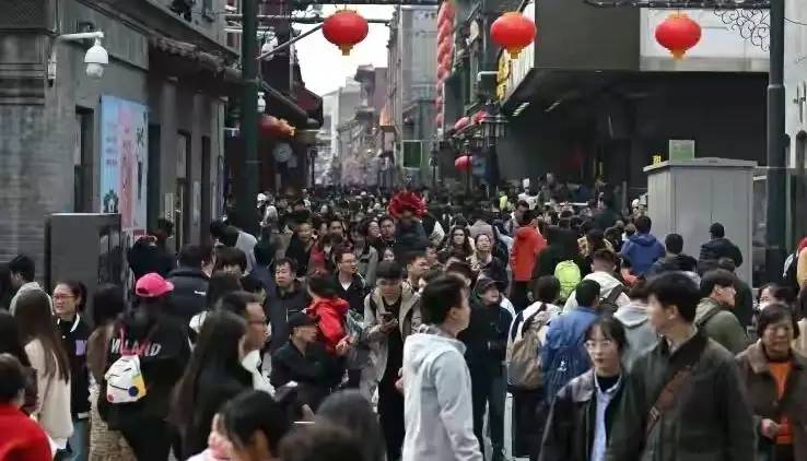 清明小长假，全国34座城市游客爆满；天水倒数第六名：淄博未上榜