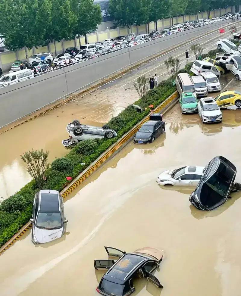 中国最不适合居住的十个城市：1、郑州2、香港3、澳门