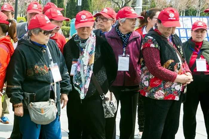 过来人的忠告：退休后，关系再好也不要和这4种人结伴旅游