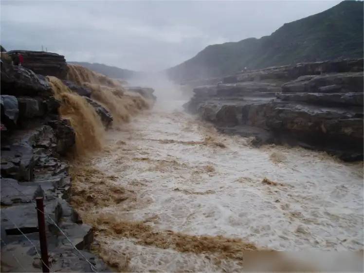 三峡大坝有可能报废？淤泥堆积超18亿吨，究竟该如何治理？