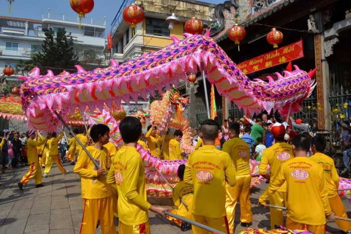 来看看，越南的历史教科书，是怎样描写中国的？