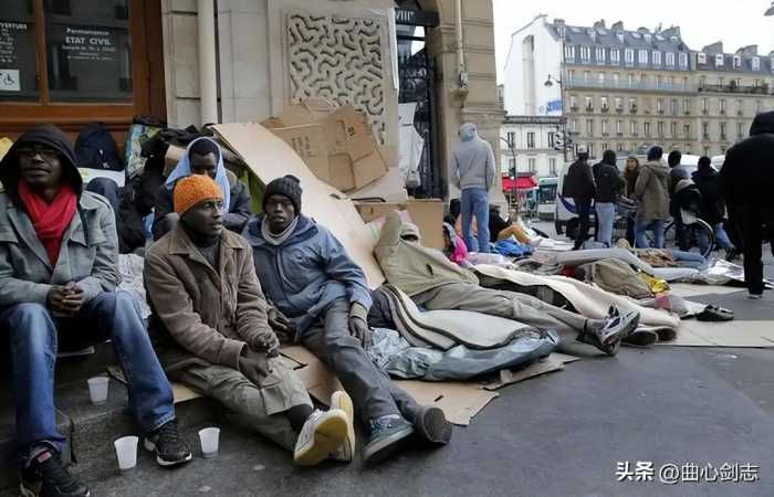 一场巴黎奥运会，扯掉多少人的遮羞布，骨子里的崇洋媚外盖不住了