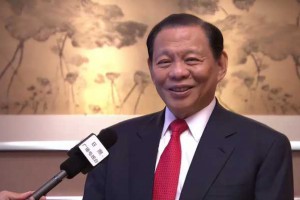 印尼华裔富豪出手，接手万达上海酒店，之前花261亿收购维达纸业